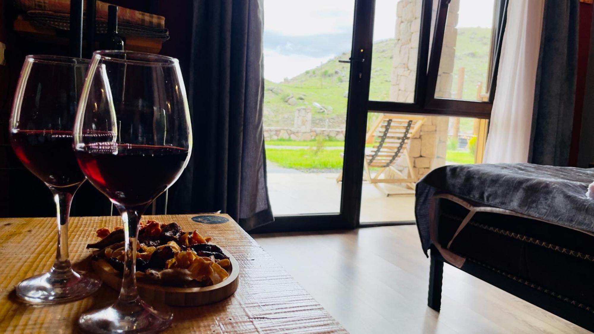 Hotel Hobbiton Near Vardzia Caves T'mogvi Zewnętrze zdjęcie