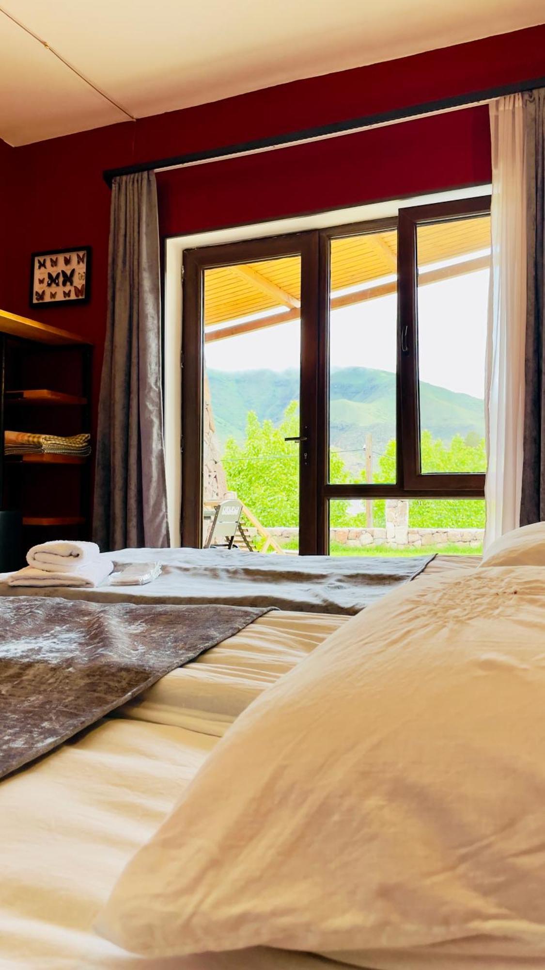 Hotel Hobbiton Near Vardzia Caves T'mogvi Zewnętrze zdjęcie
